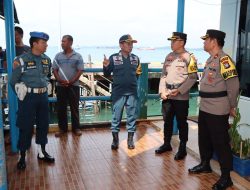 Kapolres Bintan Tinjau Langsung Arus Balik Masyarakat Di Pelabuhan
