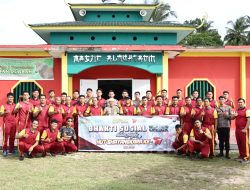 Polres Lingga Gelar Bakti Sosial Bersih-Bersih Tempat Ibadah Menyambut Hari Bhayangkara Ke-77