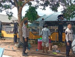 Perduli Terhadap Sesama DPC PERPAT GUKI Bersama RW 01 Dan Warga, Lakukann GORO Membenahi Rumah Nek Ajar