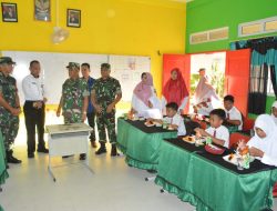 Danrem 033/WP Sarapan Merah Putih Bersama Pelajar