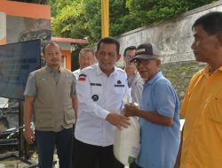 2.621 KK Warga Lubuk Baja, Bengkong dan Batu Ampar Batam Terima Bantuan Beras 10 Kg