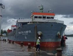 Surat Suara Pemilu 2024 Tiba di Pelabuhan Sri Bayintan Kijang