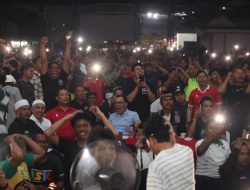 Kapolda Nobar Laga Timnas U 23 dan Warga di Batu Aji