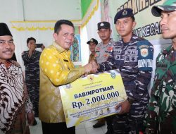 Kunjungi Tiga Kecamatan di Natuna, Gubernur Ansar Serahkan Bantuan Rp15,35 Miliar