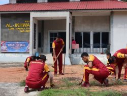 Bakti Religi Polres Bintan Dalam Rangka Hari Bhayangkara ke-78, Bersihkan Tempat Ibadah