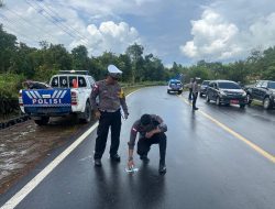 Satlantas Polres Bintan Tangani Laka Lantas Mobil Truck Dan Sepada Motor