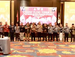 POLDA KEPRI LAKSANAKAN PENGAMANAN RAPAT PLENO TERBUKA REKAPITULASI HASIL PENGHITUNGAN SUARA PEMILIHAN GUBERNUR DAN WAKIL GUBERNUR PROVINSI KEPULAUAN RIAU 2024