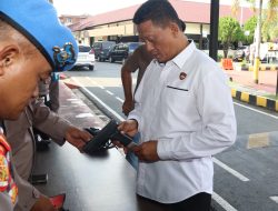 Propam Polresta Tanjungpinang Periksa Senpi Personel & Judol