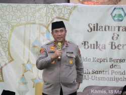 PERERAT SILATURAHMI: IRJEN POL ASEP SAFRUDIN KAPOLDA KEPRI BUKA PUASA BERSAMA INSAN MEDIA DAN SANTRI
