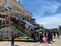Arus Mudik & Balik ANGLEB 1446 H/2025M di Terminal Penumpang Pelabuhan Kijang Berjalan Lancar