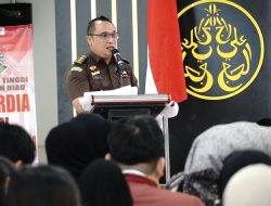 Kejati Kepri Gelar Kuliah Umum Antikorupsi di UMRAH Sambut Harkordia 2025