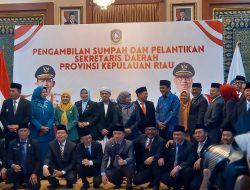 Misni Resmi Dilantik Jadi Sekdaprov Kepri, Catat Sejarah Baru