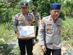 Jumat Berkah, Polsek Bintan Timur Bantu Warga Kurang Mampu di Sungai Enam
