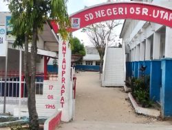 Kepsek SDN 5 Rantau Utara Klarifikasi Dugaan Pungli: Kepsek: itu tidak benar
