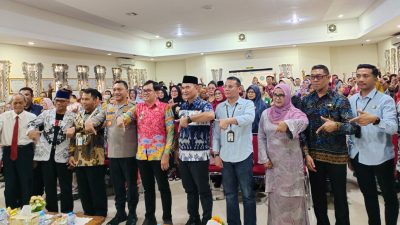 Penandatanganan Pakta integritas dan Komitmen Bersama Sistem Penerimaan Siswa Baru Kota Singkawang 2026/2027