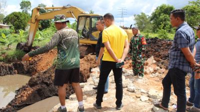 Percepat Akses Desa, Dandim 0315/Tanjungpinang Tinjau Pembangunan Jembatan Armco di Toapaya Selatan