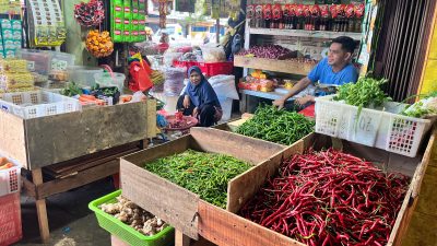 Harga Kebutuhan Pokok Naik, Aktivitas Belanja di Pasar Tradisional Menurun