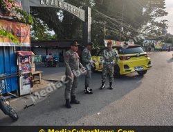 Aksi Humanis, Kasat Pol PP Labuhanbatu Ade Ramadiansyah Siregar Kerahkan Personel, Bantu Atur Lalin dan Penyeberangan Pelajar di Depan Kodim 0209/LB